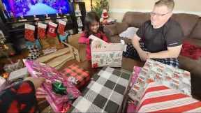 Opening Christmas Presents On Christmas Day 2022!