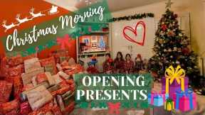 CHRISTMAS MORNING OPENING PRESENTS! | MERRY CHRISTMAS - CHRISTMAS DAY 2022!