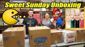 Sweet Sunday Unboxing - Mario, Golden girls, Pacman, Grandpa joes candy and More
