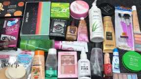 3:06 Minutes ASMR Beauty Products Unboxing | Fast Tapping Scratching & Crinkles | No Talking 