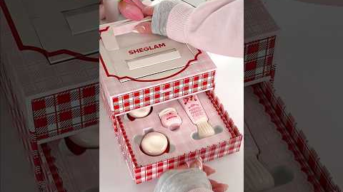 The most adorable new launch from @sheglam_official 🌸💗✨ #makeup #pink #asmr