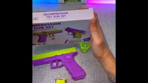 Shell Ejecting Toy Gun Stress Reducing Toys #toy #toys #toyguns #unpacking #unboxing #shots #shoot