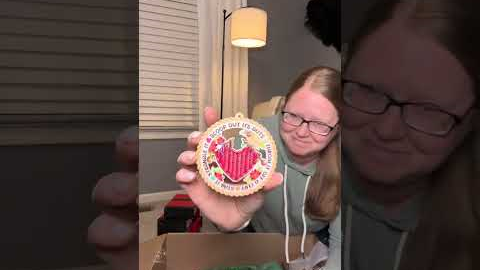 3/10 Amazon Mystery Box 14 from my liquidation pallet and this one was PACKED 📦 There were so many