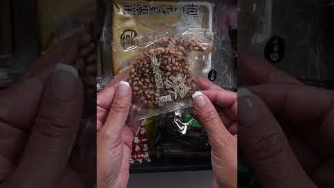 Sakuraco Snack Subscription Unboxing #japanesefood #japanesesnackbox #subscription #unboxing