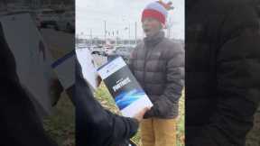 He bought a stranger a PS5 for Christmas 👏