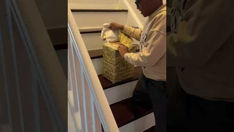 🎁GIFT UNBOXING GONE WRONG  | 9 year old's random gift #prank #gift #unboxing #feedshorts #surprise