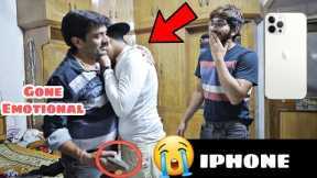 MY DAD GIFTED ME 😍 IPHONE 11📲 || GONE EMOTIONAL😭 || SKATER HIMANSHU